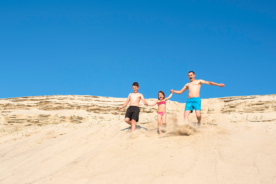 How to Save Money on a Family Beach Vacation